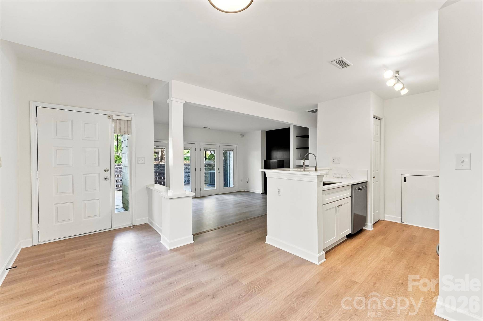 425 W 8th ST #87, Charlotte, NC 28202