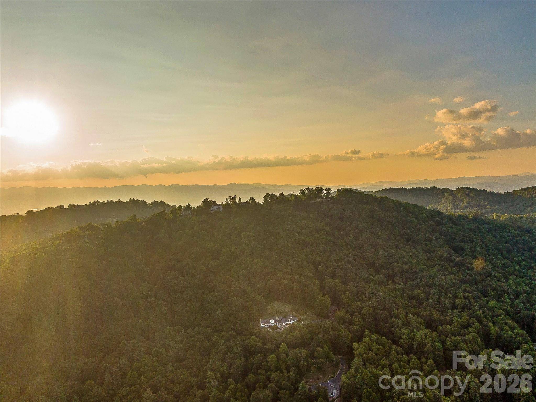 10 Beaverbrook CT, Asheville, NC 28804
