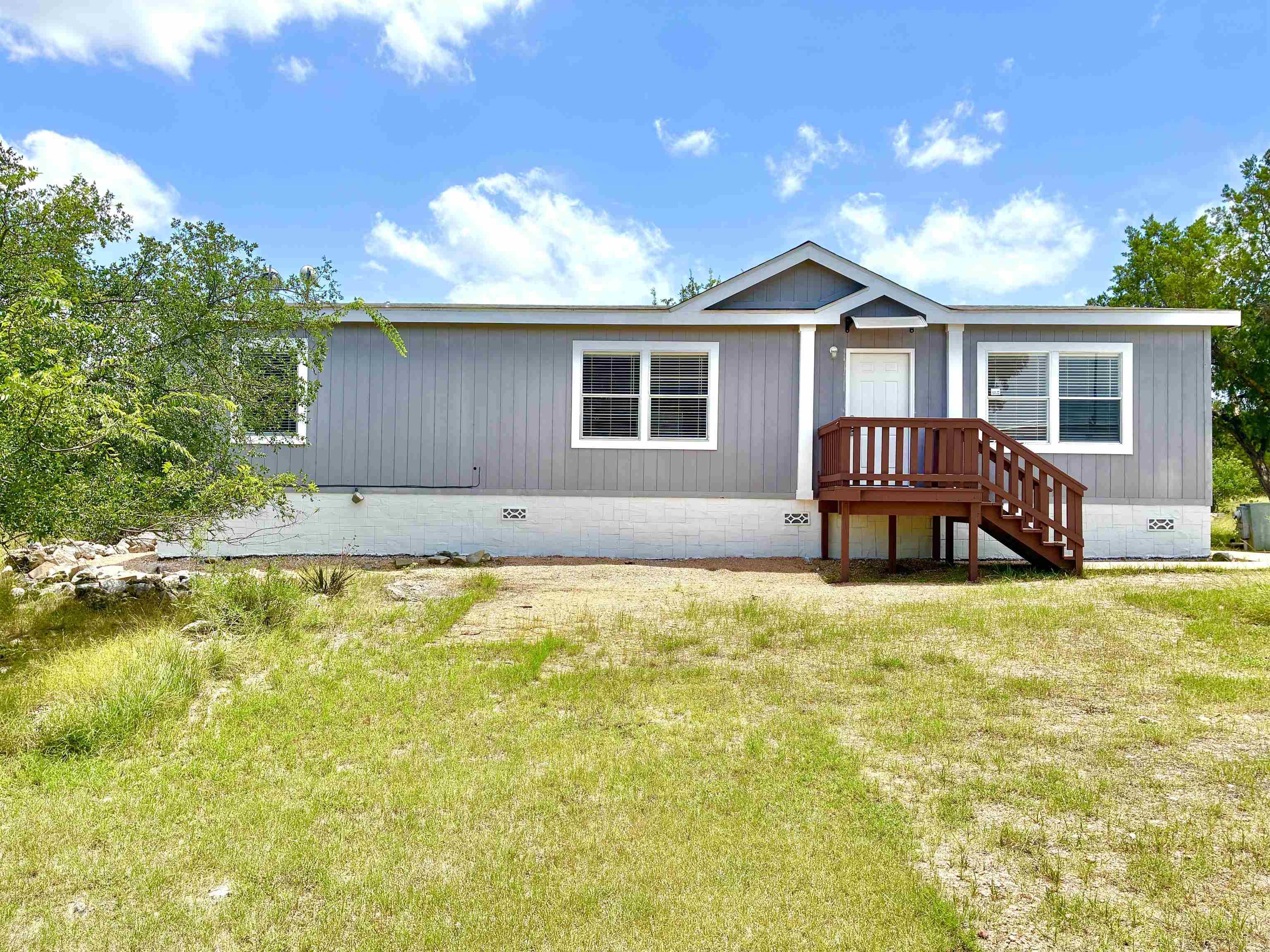 2203 25th ST, Horseshoe Bay, TX 78657-9999