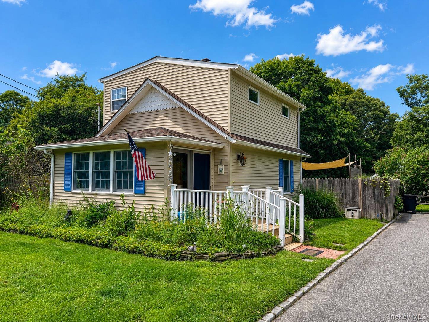 41 Summit BLVD, Westhampton, NY 11977,Video Tour