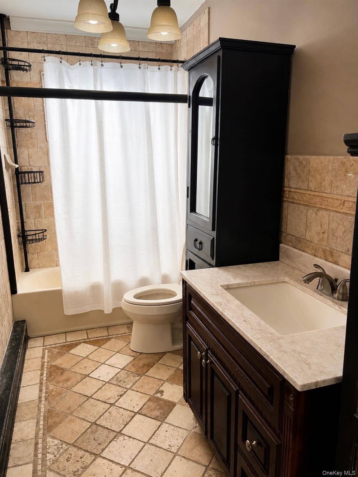 2573 Harvard LN, Seaford, NY 11783