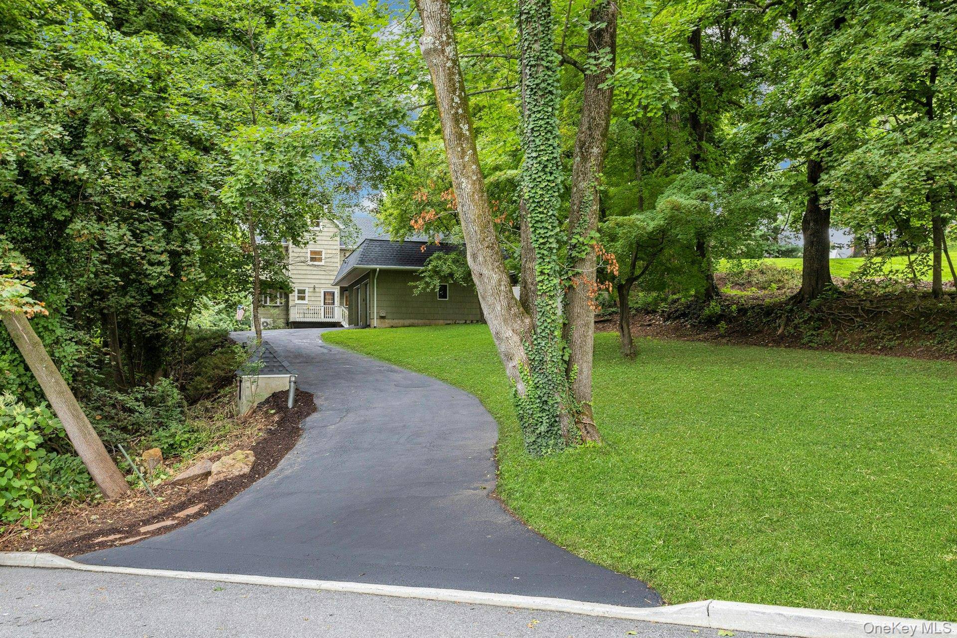 156 Grove ST, Tarrytown, NY 10591