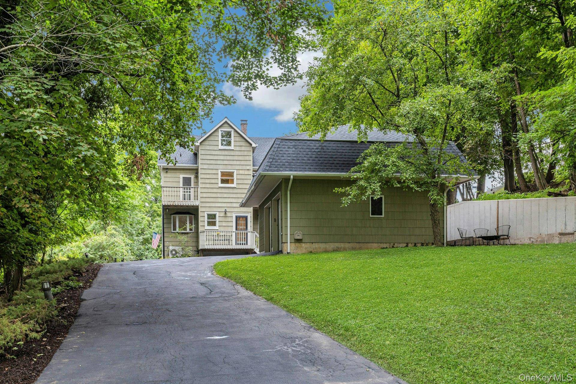 156 Grove ST, Tarrytown, NY 10591