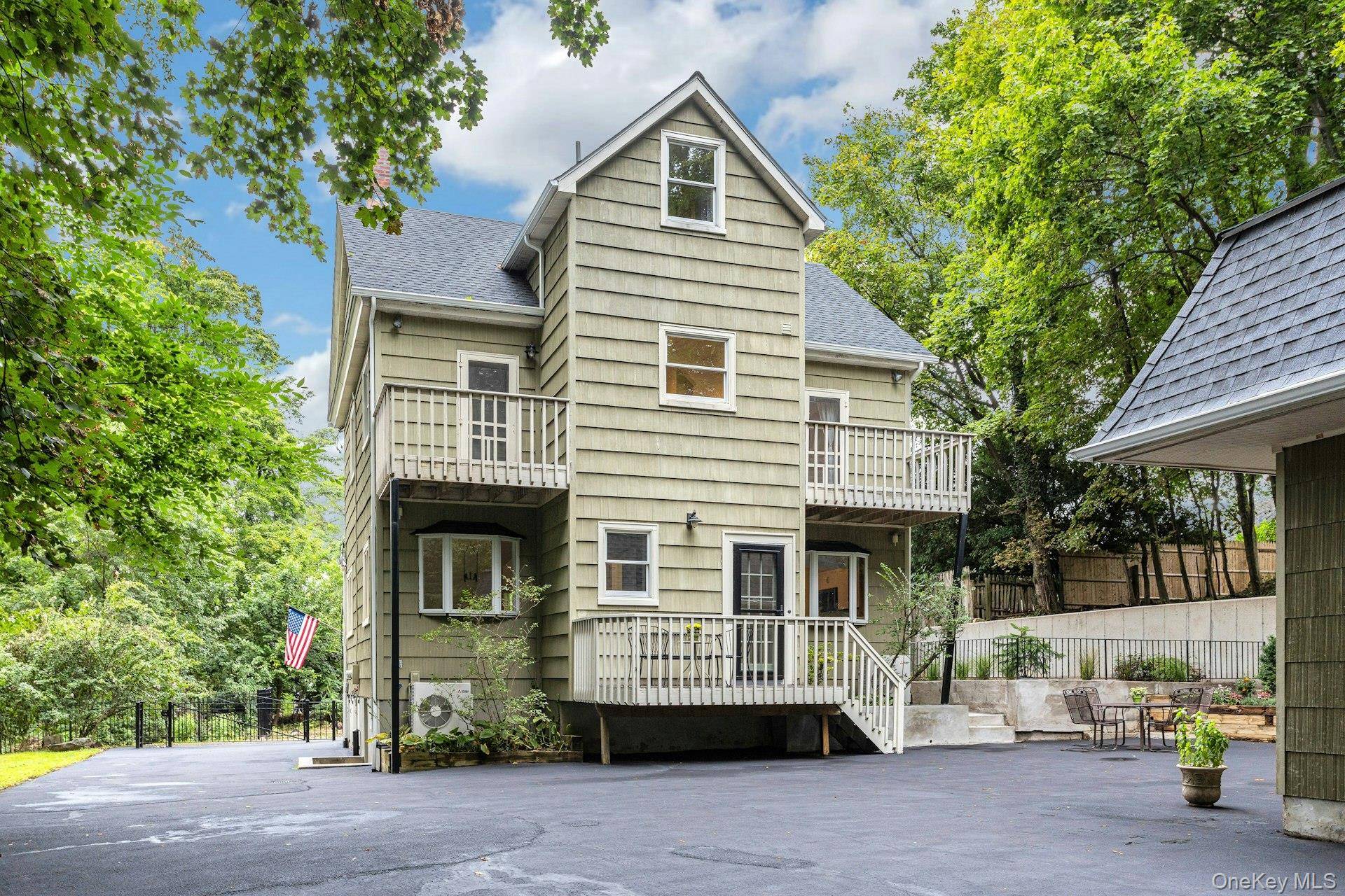156 Grove ST, Tarrytown, NY 10591