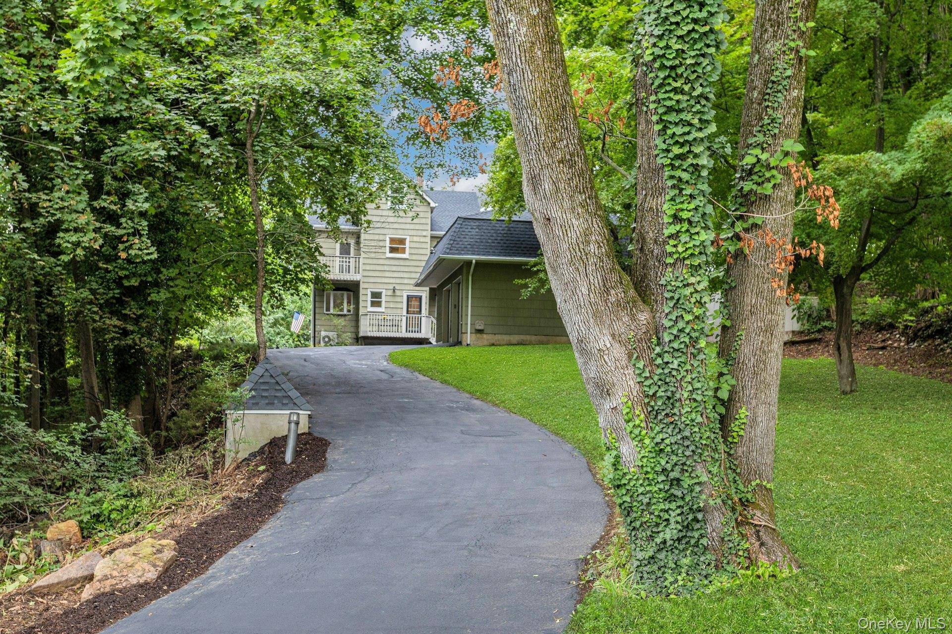 156 Grove ST, Tarrytown, NY 10591