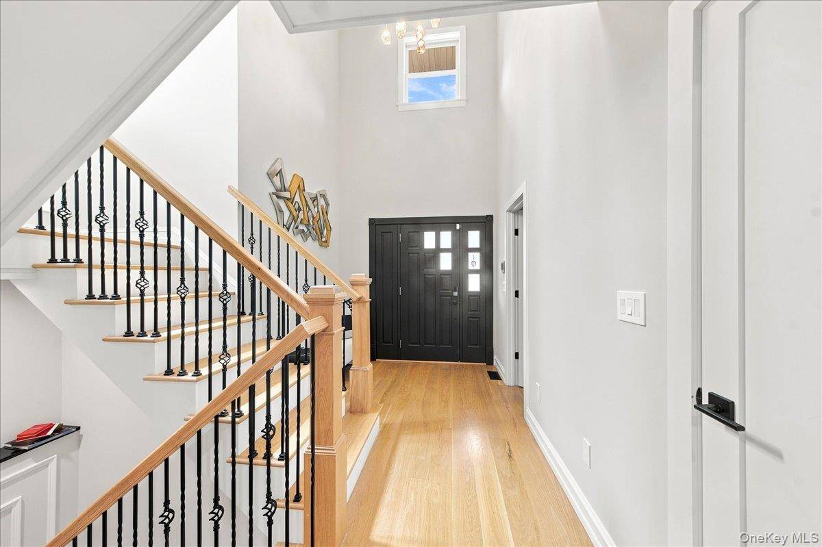 65 Wildway, Bronxville, NY 10708