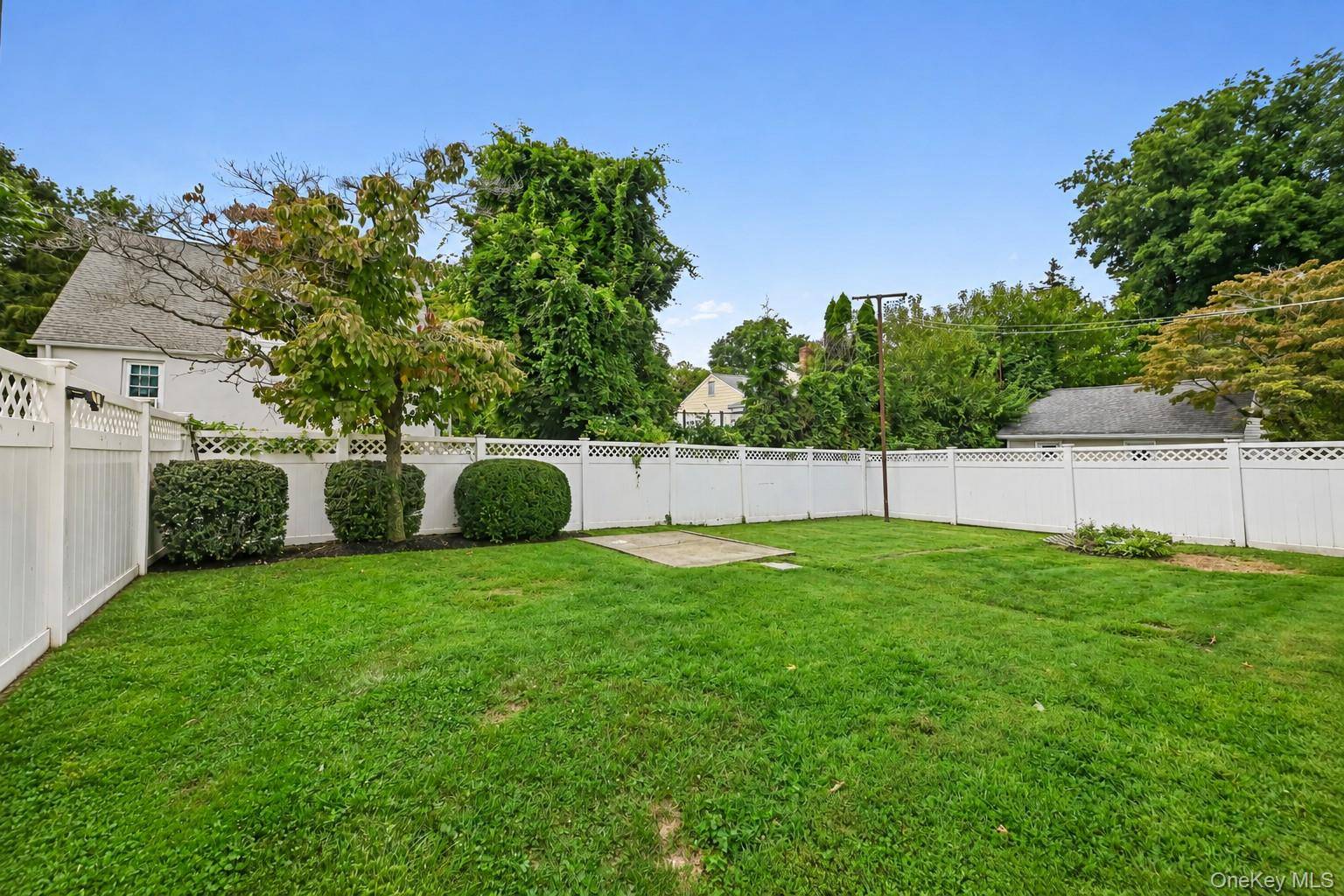 32 Josephine Evaristo AVE, Greenwich, CT 06830