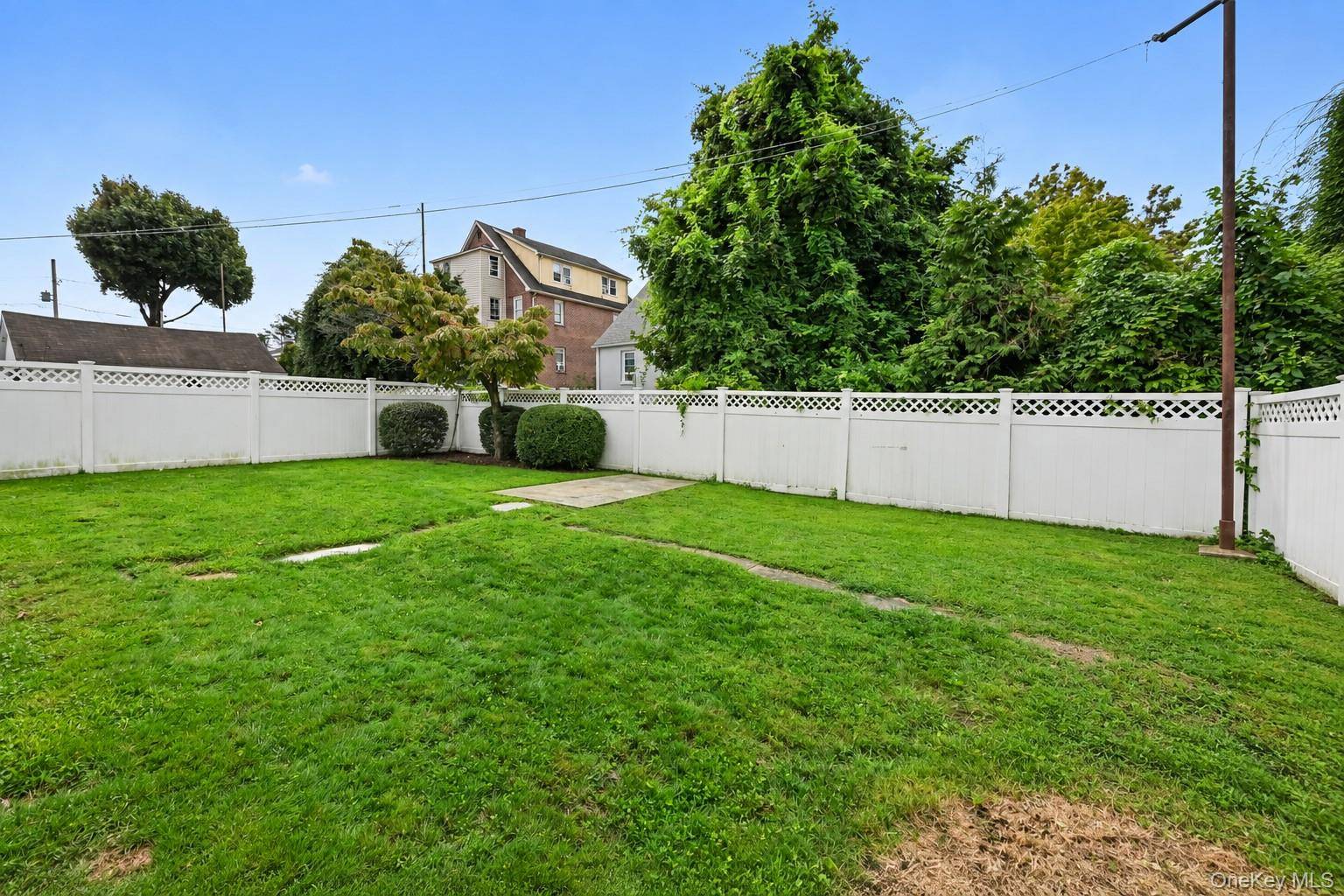 32 Josephine Evaristo AVE, Greenwich, CT 06830