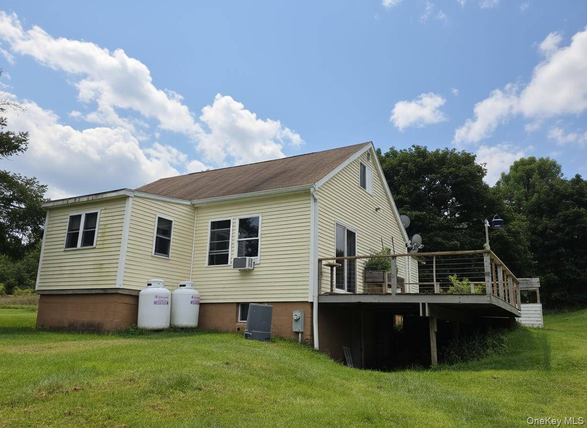 2187 County Route 8, Elizaville, NY 12523