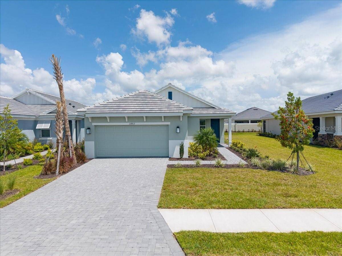 13902 FLETCHER DR, Palmetto, FL 34221