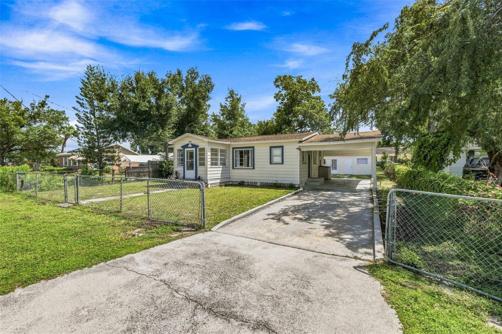 807 E ORCHID AVE, Tampa, FL 33612