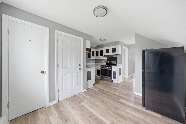 348 Pulaski RD #2, Calumet City, IL 60409