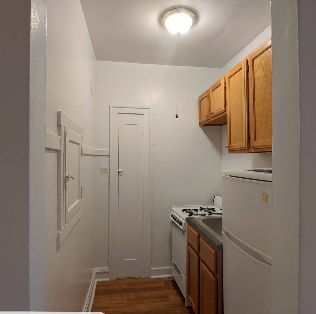 2536 N Sawyer AVE #312, Chicago, IL 60647