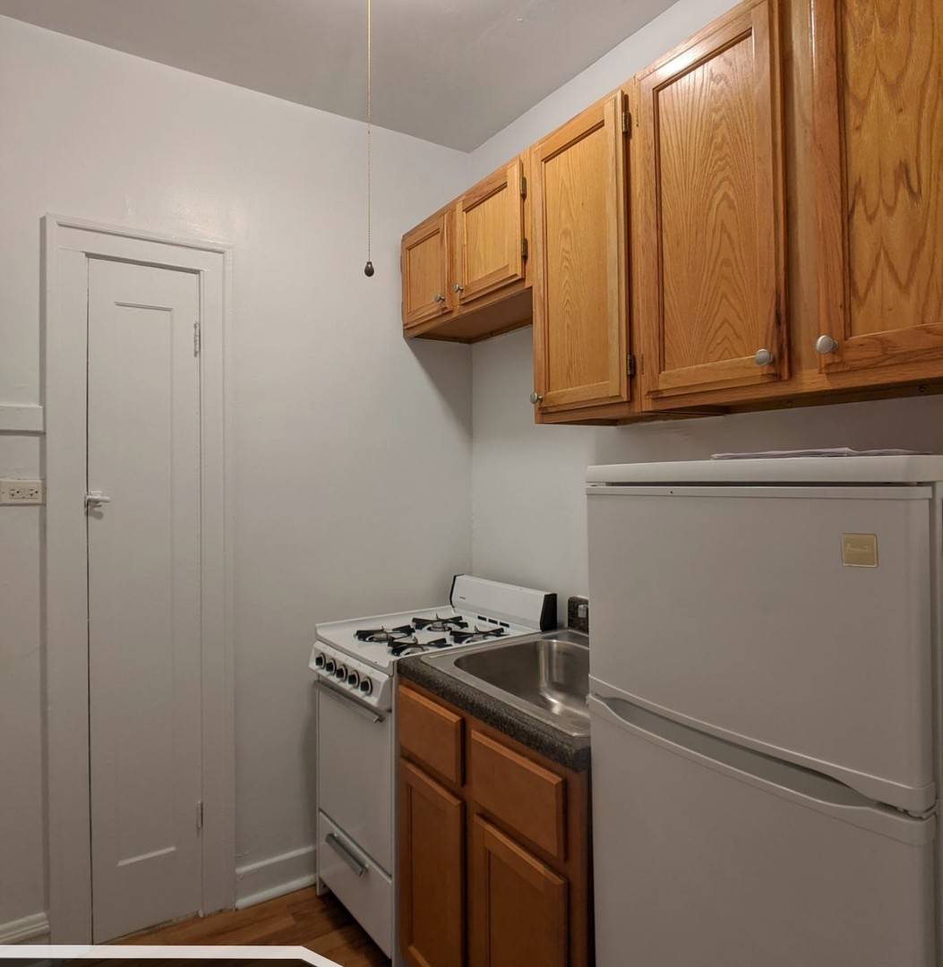 2536 N Sawyer AVE #312, Chicago, IL 60647