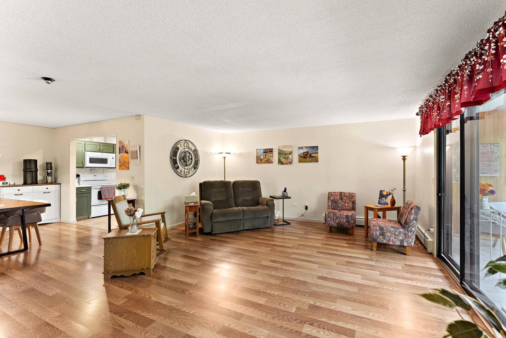 3090 Lexington AVE N #B5, Roseville, MN 55113