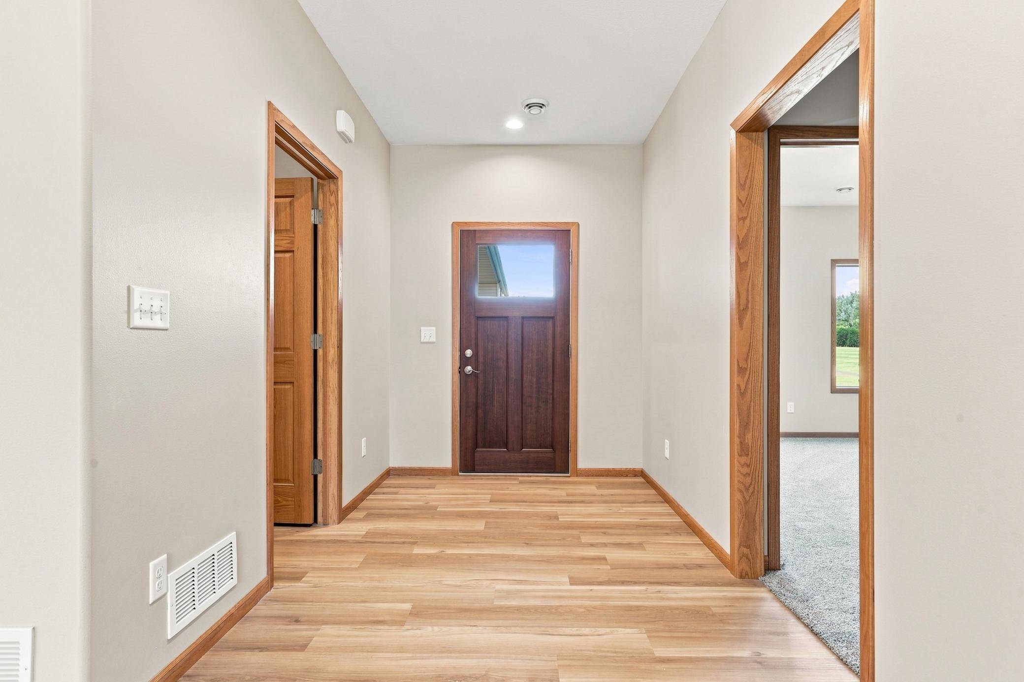 6001 6th ST #B, Lake Park, MN 56554