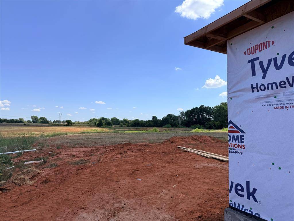 1108 S Bear LN, Mustang, OK 73064