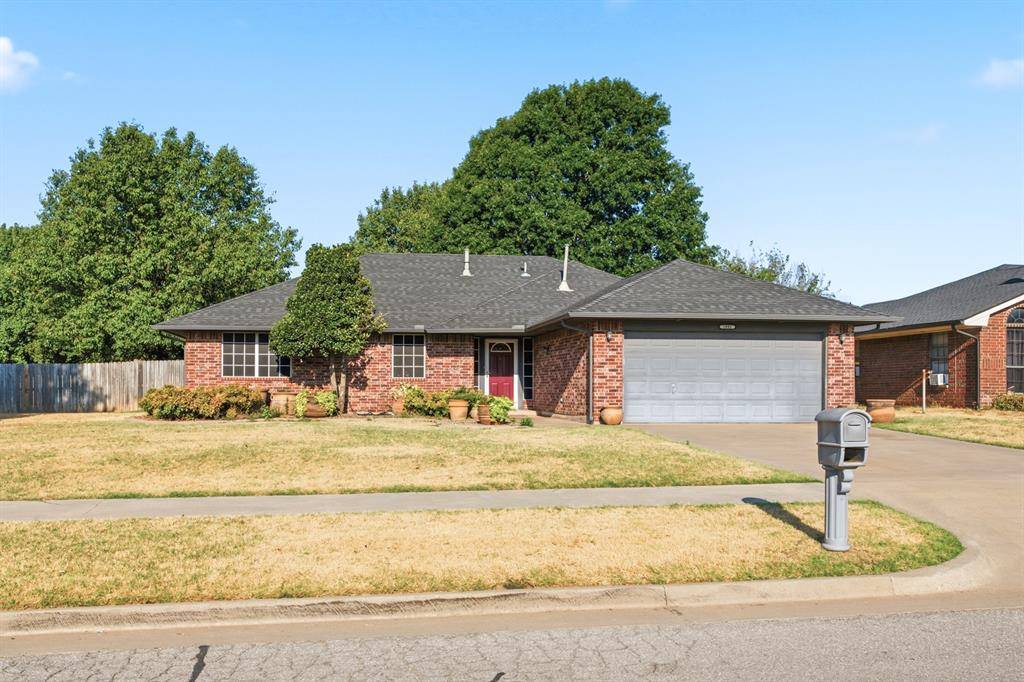 1001 Buckingham DR, Newcastle, OK 73065
