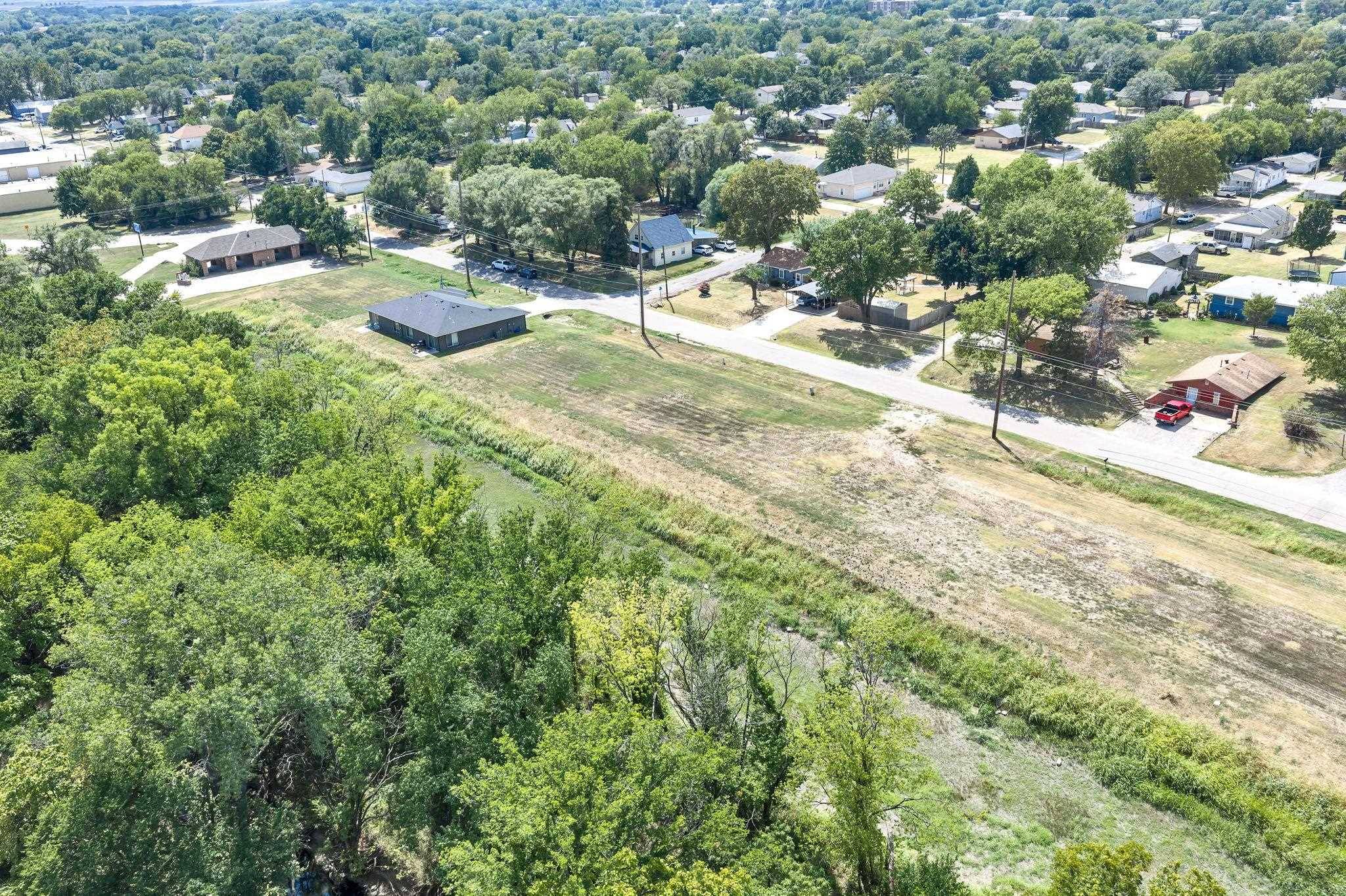 Block 1 Lots 1-6, 8-9, Wellington, KS 67052