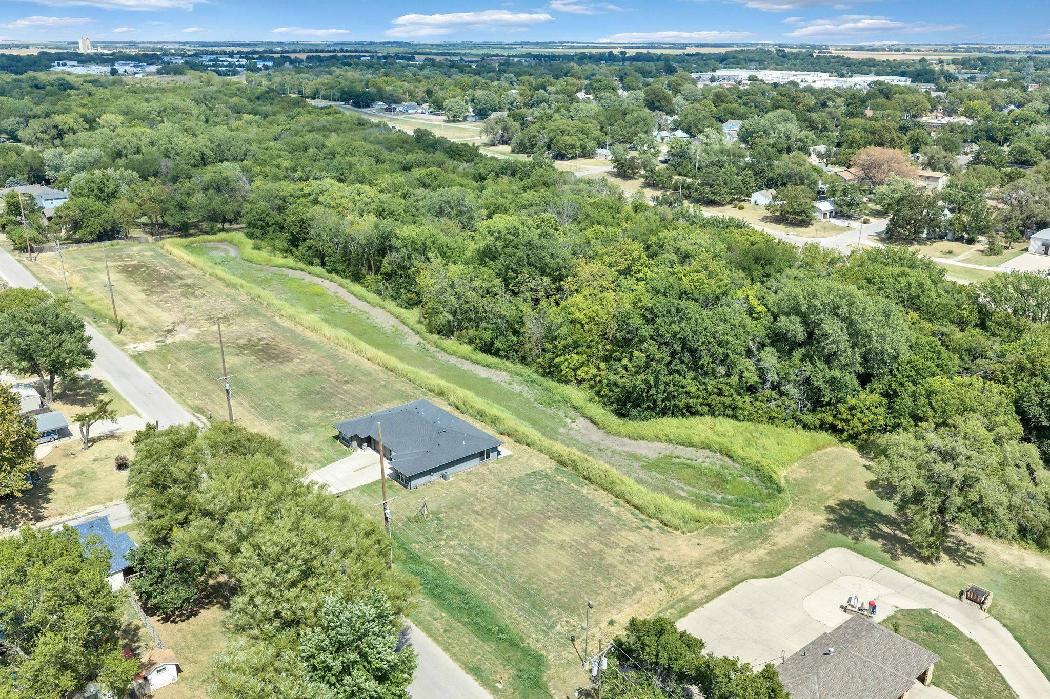 Block 1 Lots 1-6, 8-9, Wellington, KS 67052
