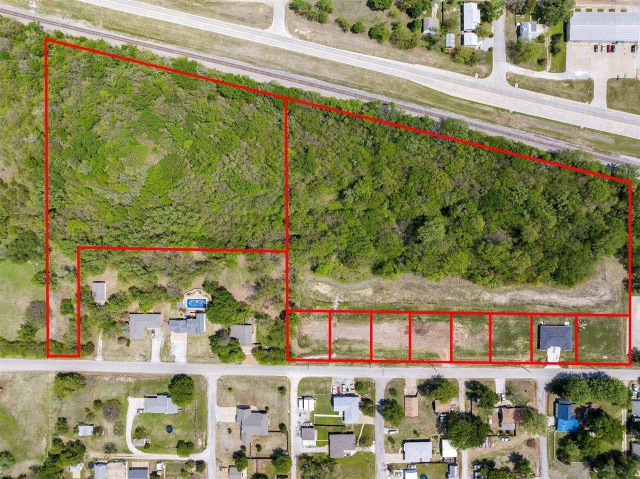 Block 1 Lots 1-6, 8-9, Wellington, KS 67052