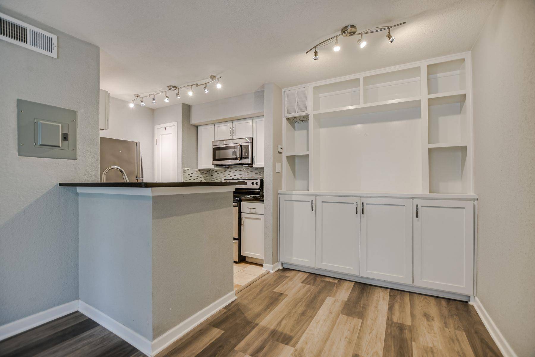 3204 Menchaca RD #313, Austin, TX 78704