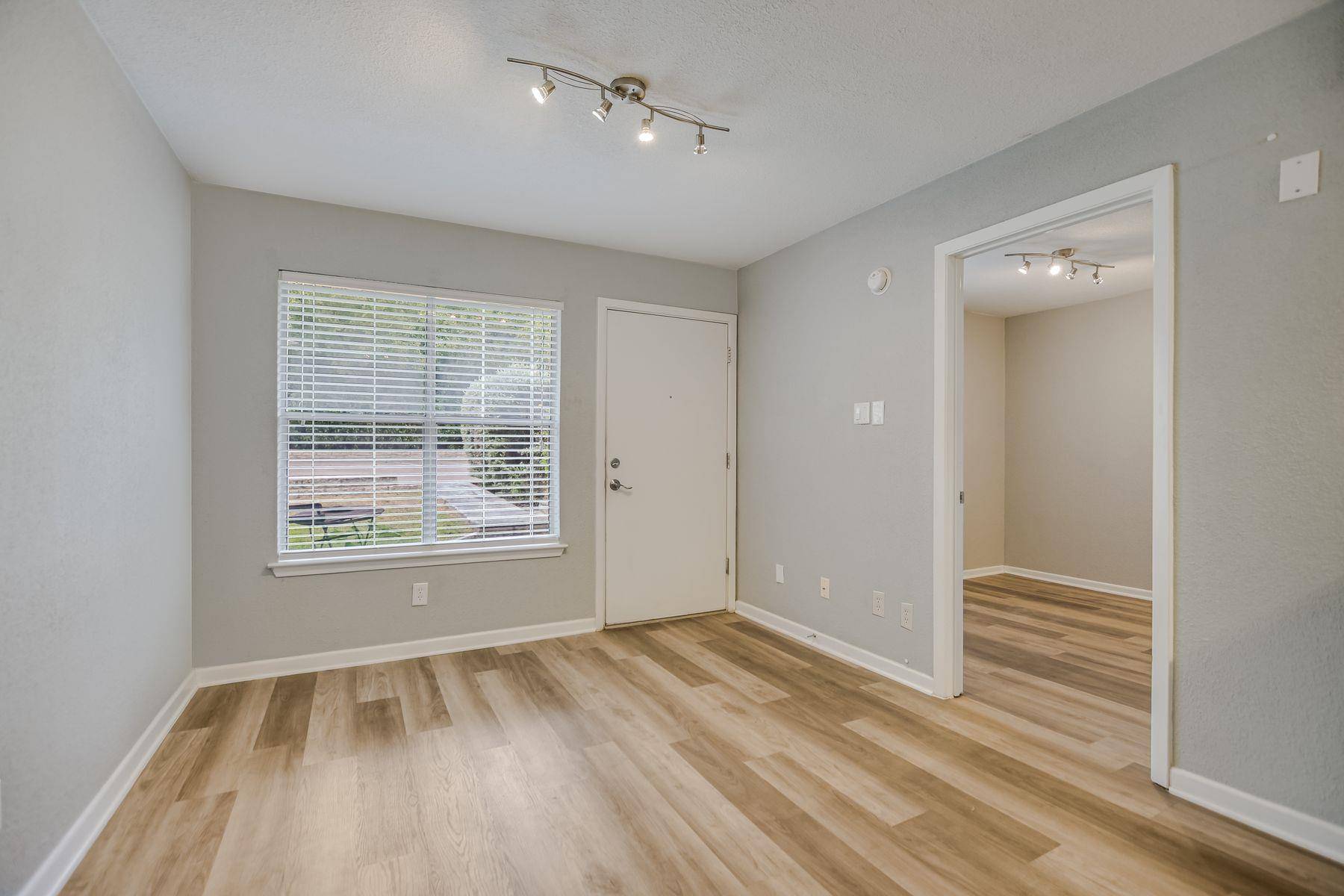 3204 Menchaca RD #313, Austin, TX 78704