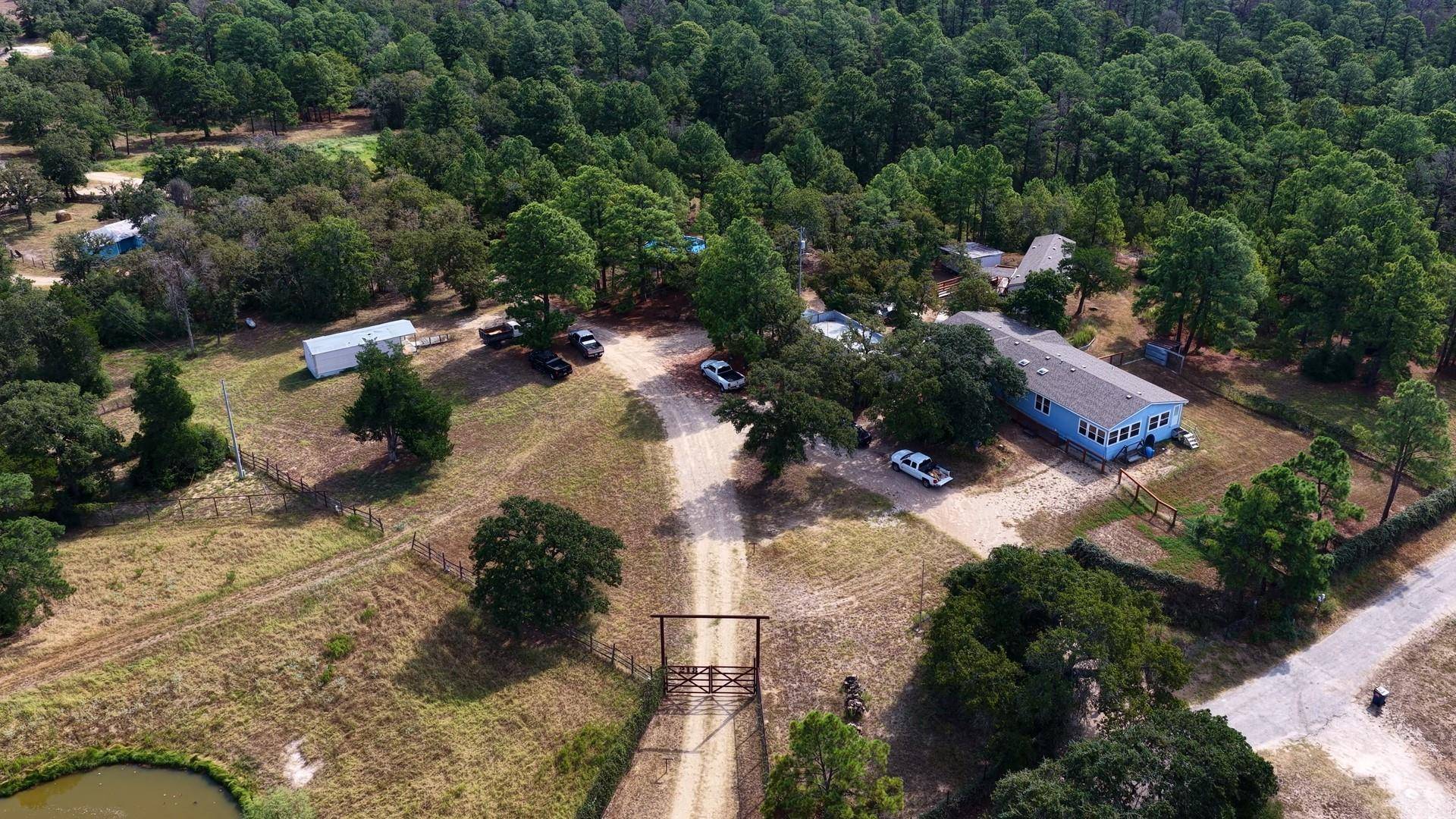 218 Little Ranch RD, Red Rock, TX 78662