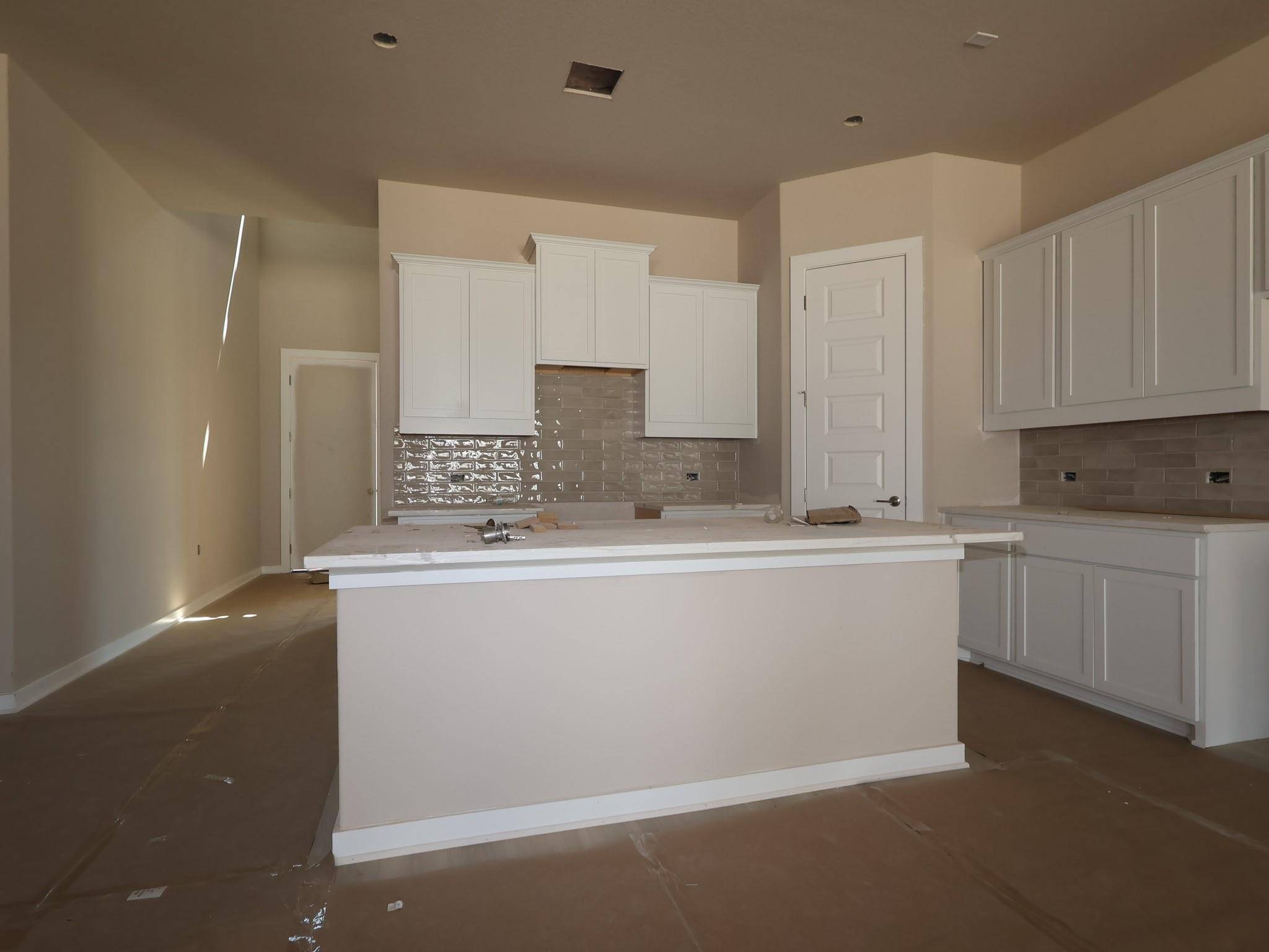 326 Callahan LOOP, Buda, TX 78610