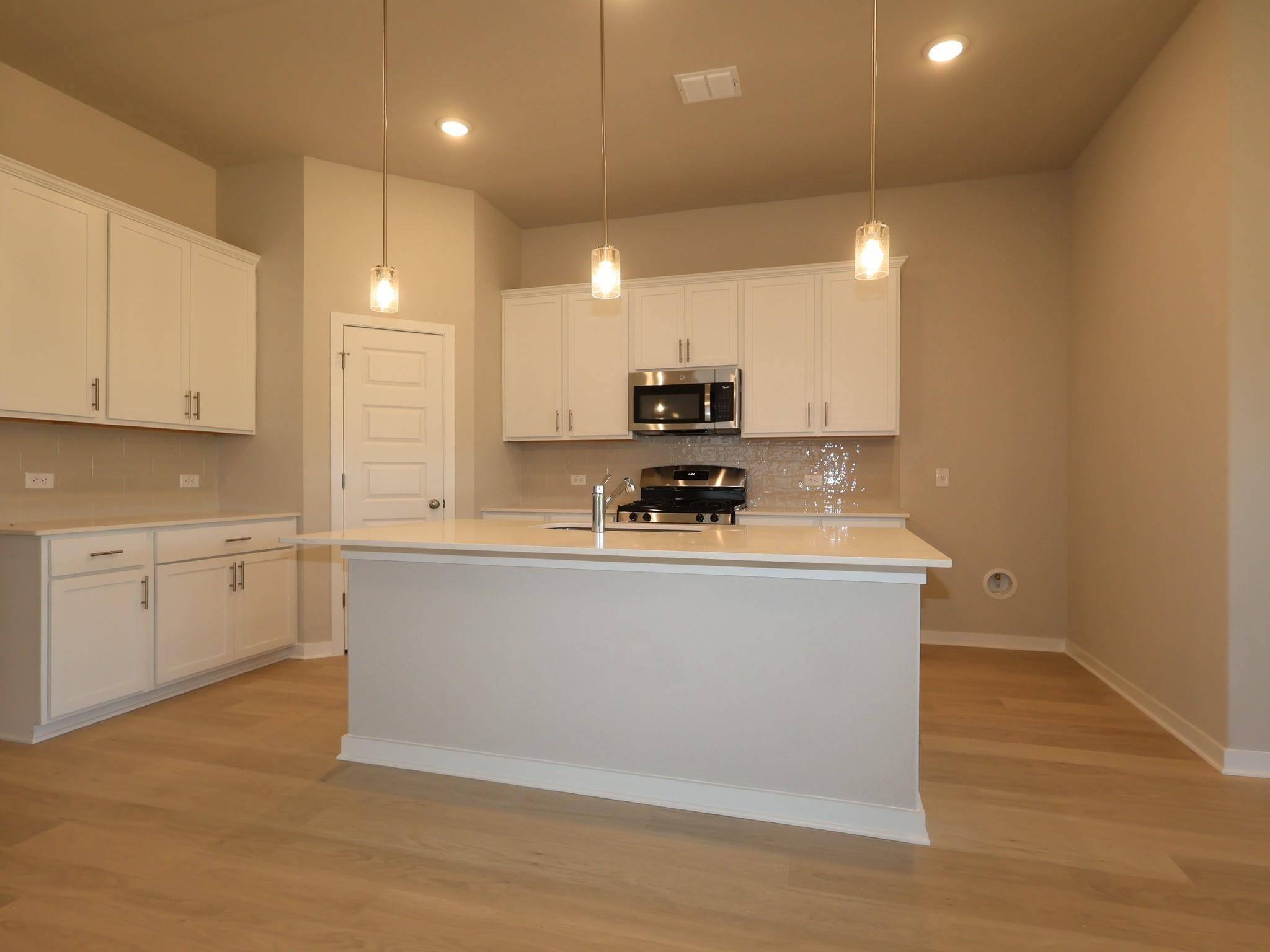 9304 Furman DR, Austin, TX 78747