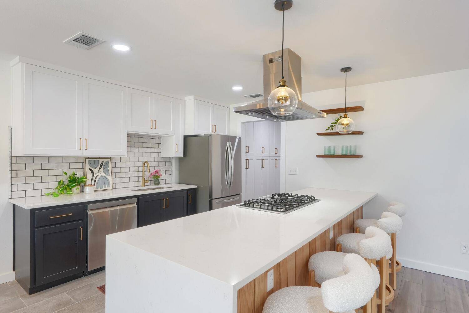6108 Bridlington CIR, Austin, TX 78745