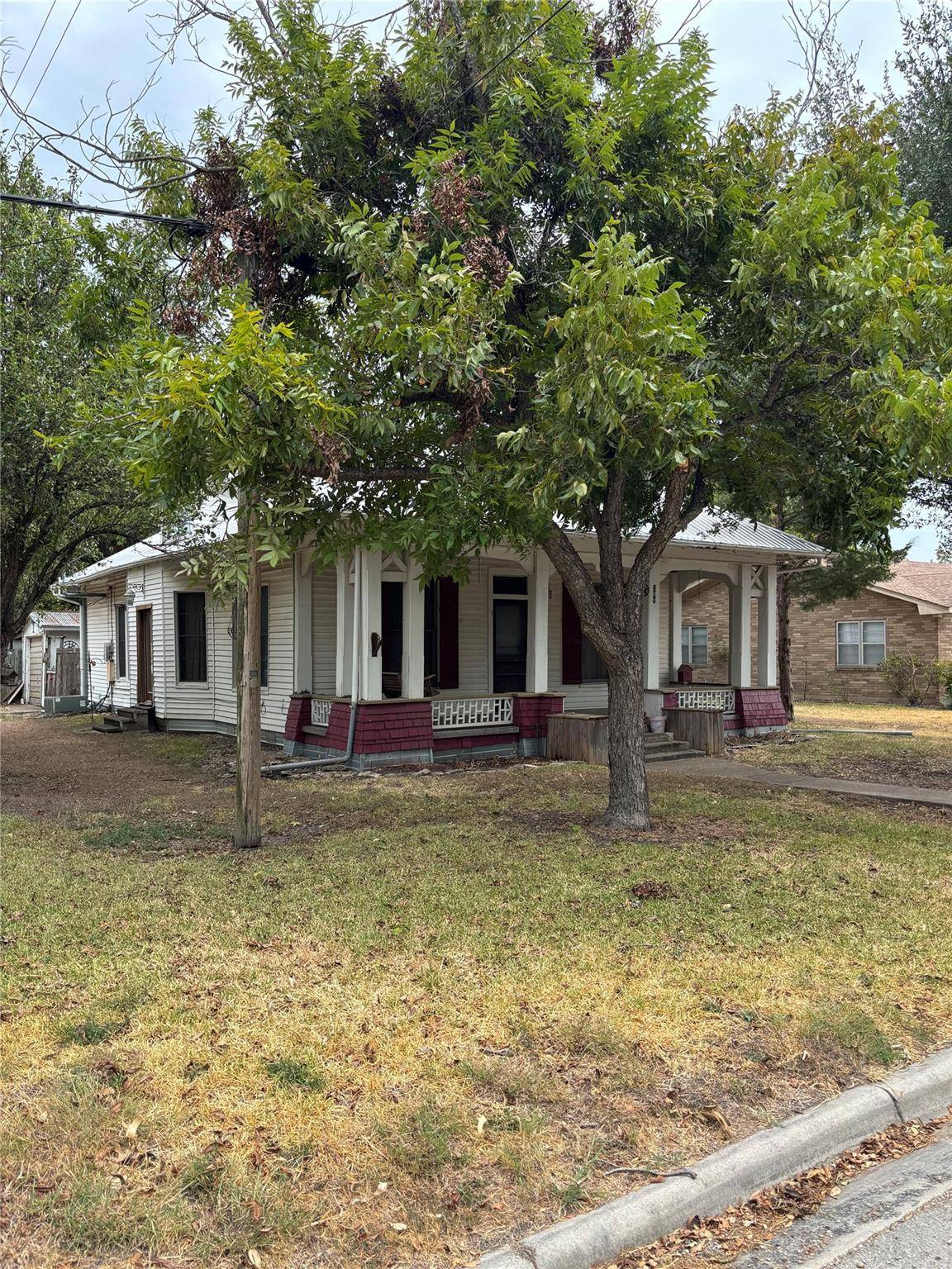 201 S Rio Grande ST, Granger, TX 76530