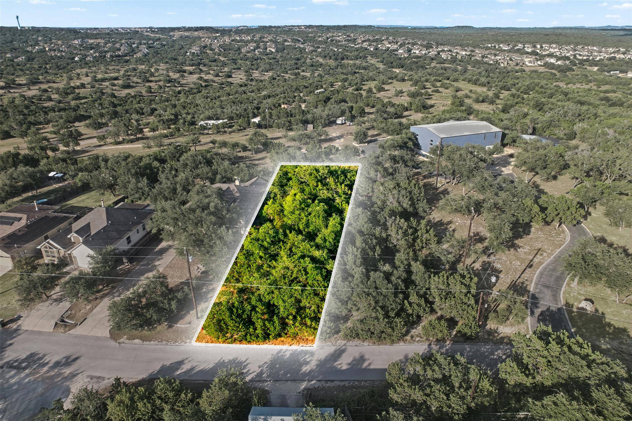 9933 Little Creek CIR, Dripping Springs, TX 78620