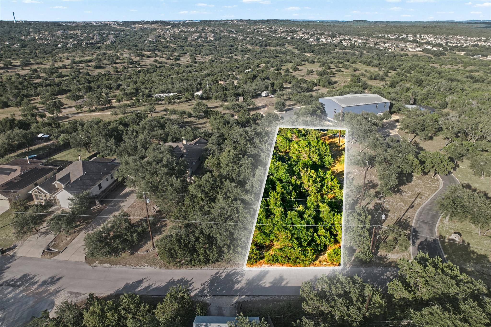 9933 Little Creek CIR, Dripping Springs, TX 78620