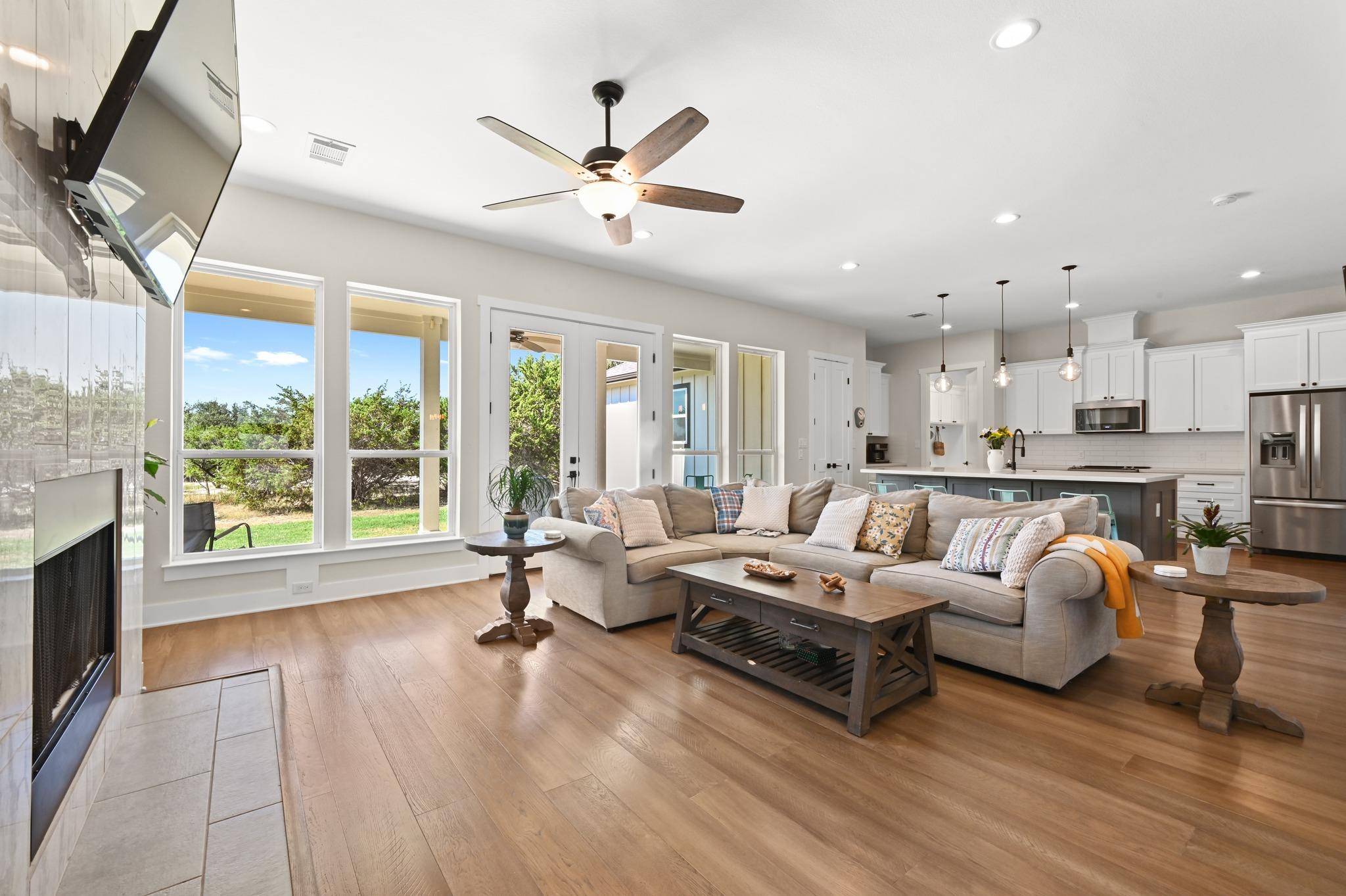 26 Persimmon Drive DR, Wimberley, TX 78676