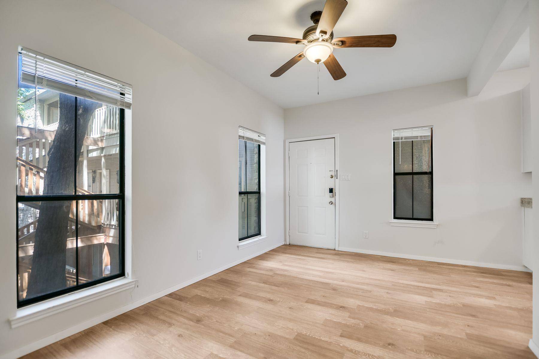 4401 Speedway #207, Austin, TX 78751