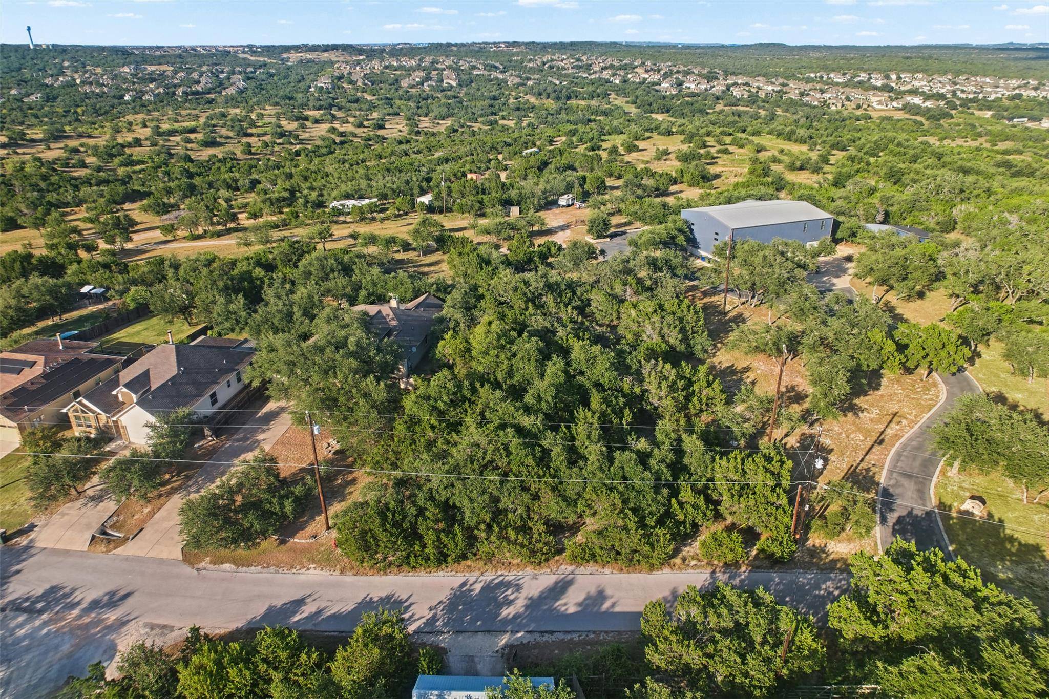 9931 Little Creek CIR, Dripping Springs, TX 78620
