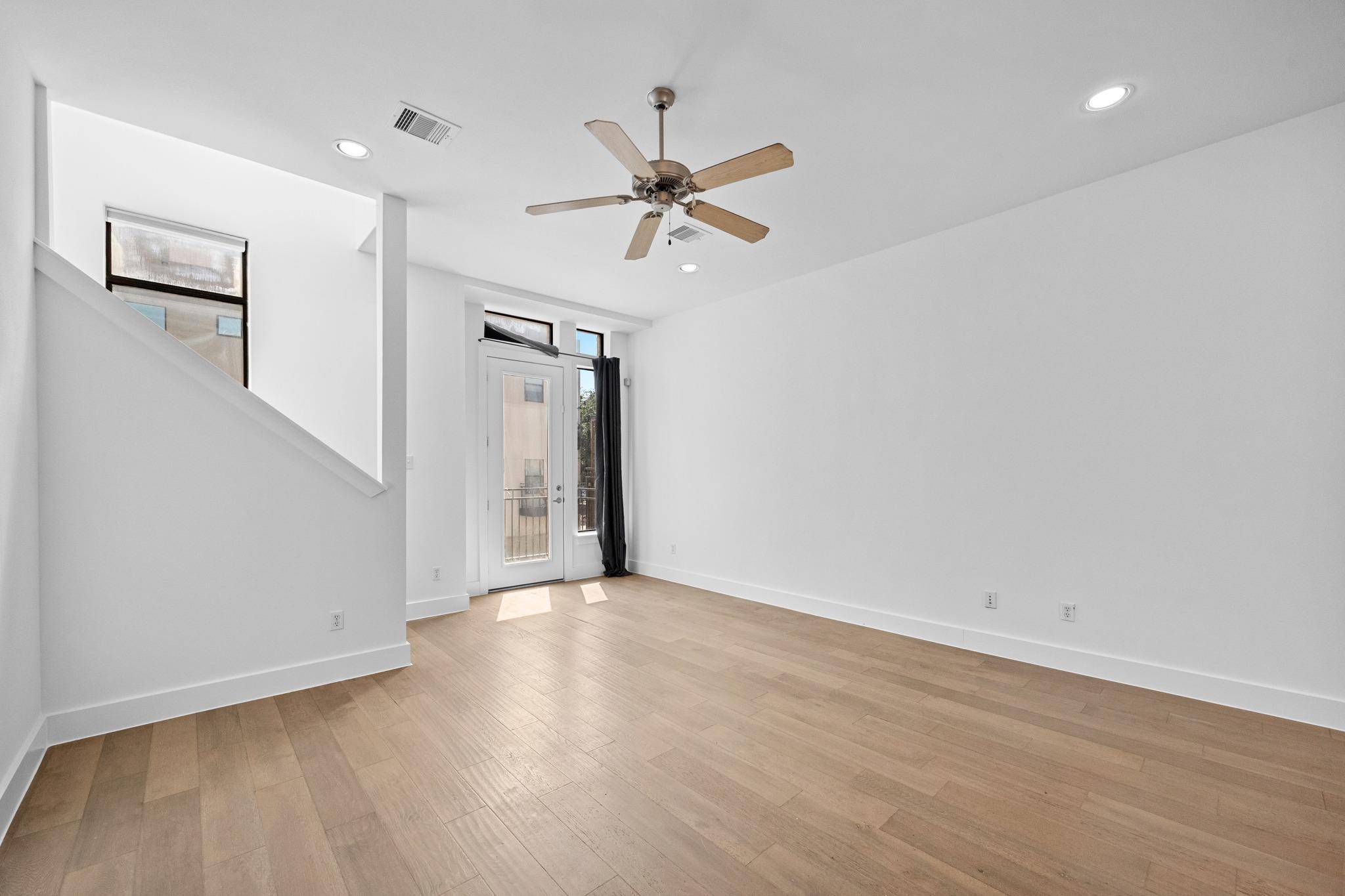6000 S Congress Ave #503, Austin, TX 78745
