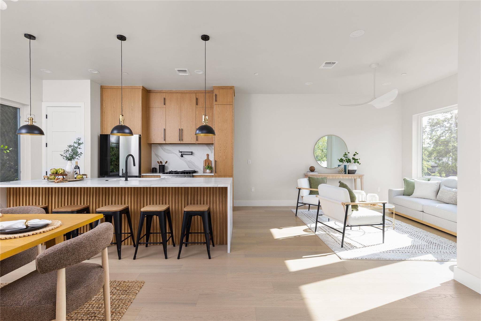 100 W Odell ST #1, Austin, TX 78752