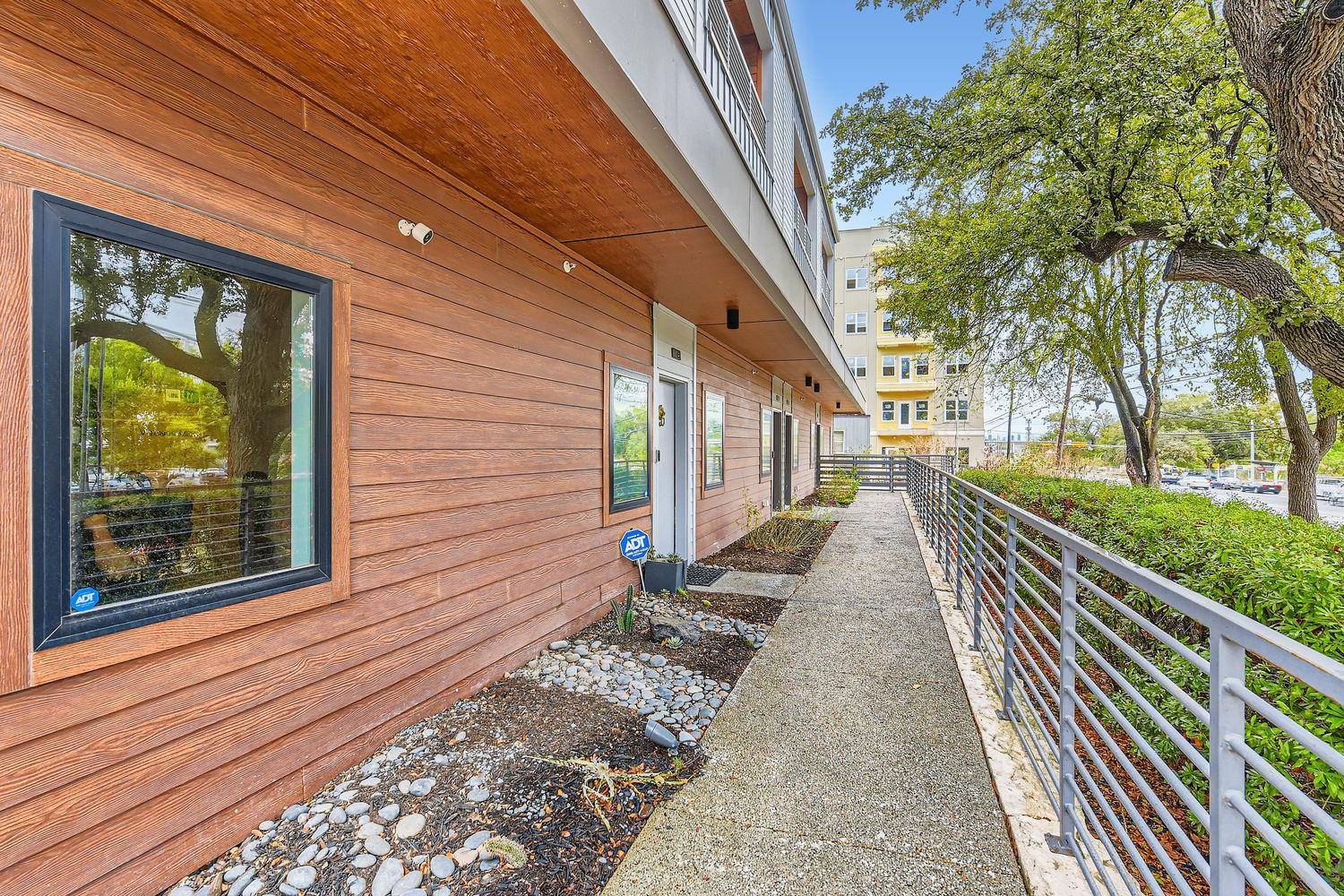 5924 S Congress Ave #11-S, Austin, TX 78745