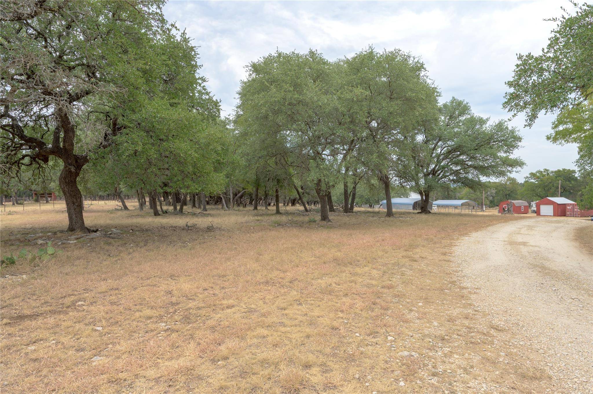 1100 Ramms DR, Florence, TX 76527