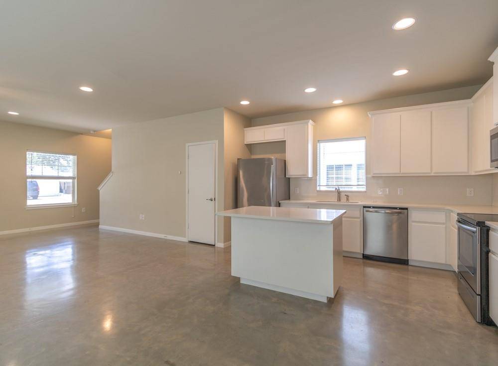 206 Munro ST, Liberty Hill, TX 78642