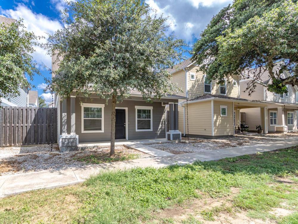 206 Munro ST, Liberty Hill, TX 78642