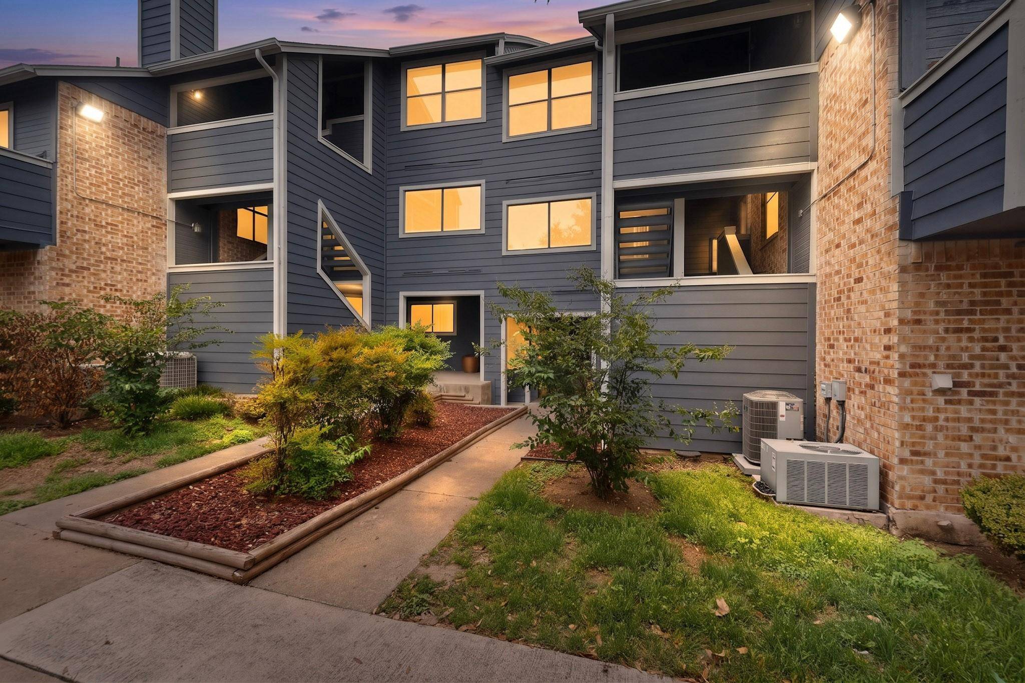 2500 Burleson RD #506, Austin, TX 78741