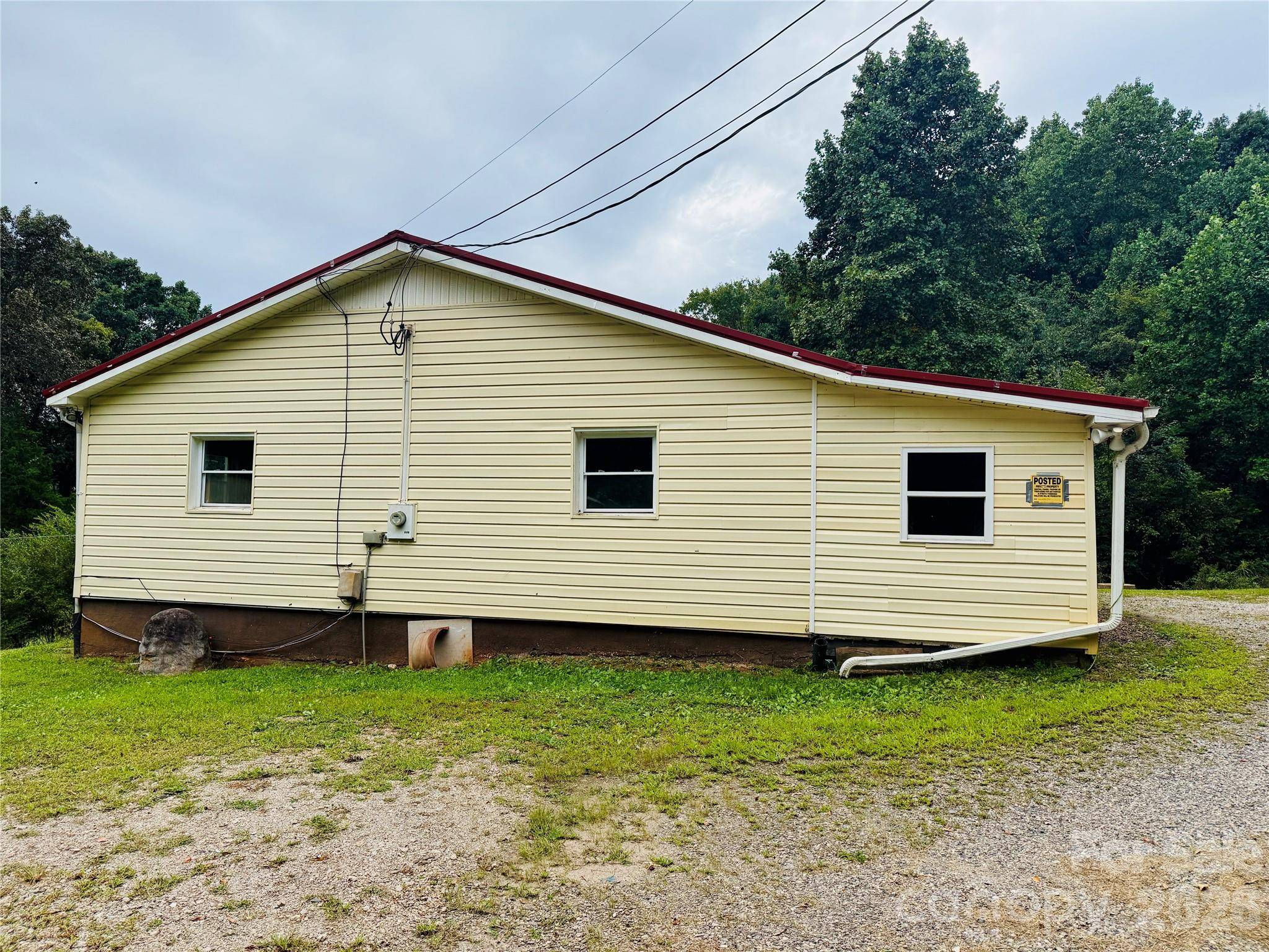 126 Penguin LN, Statesville, NC 28625