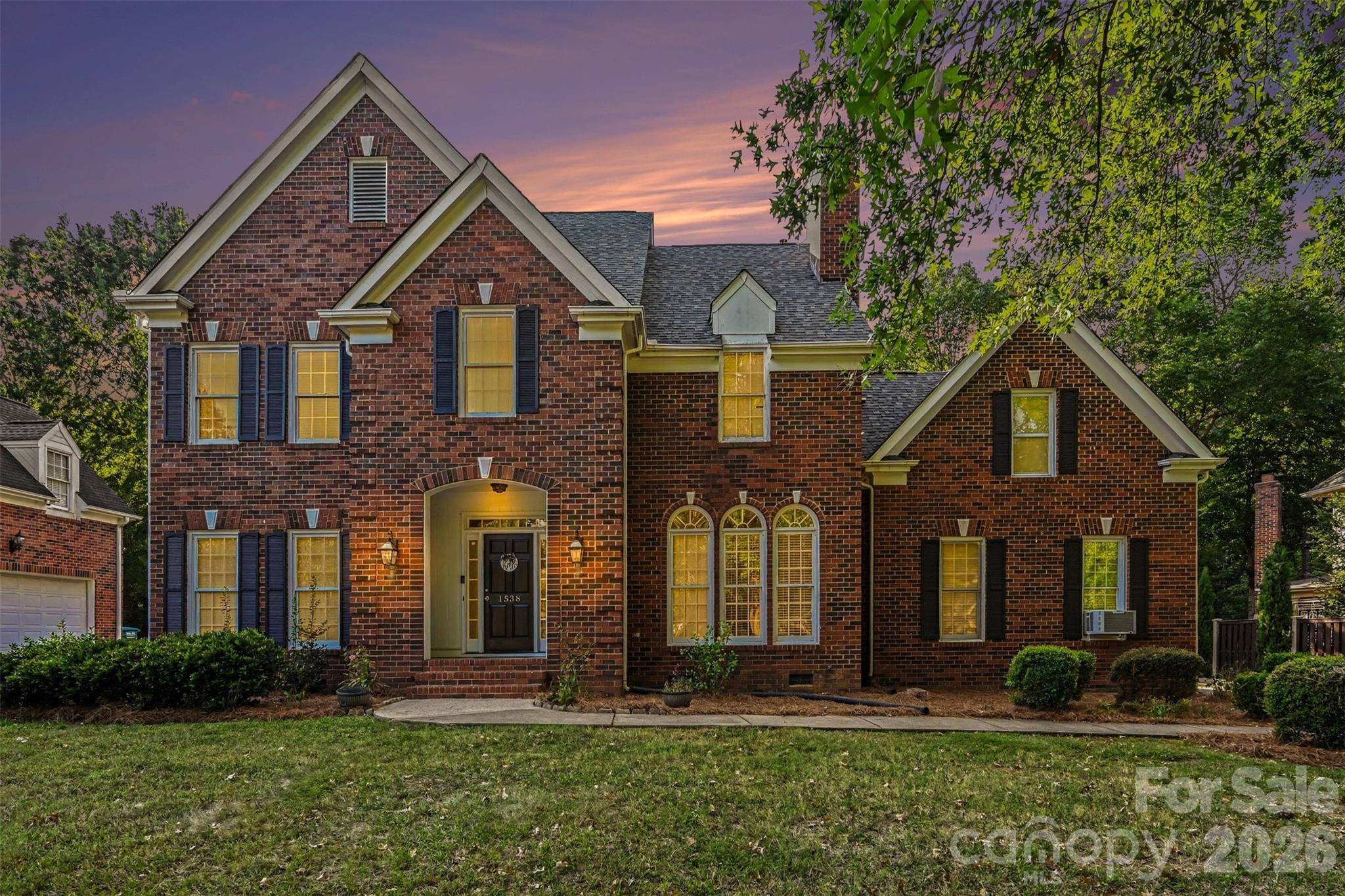 1538 Wickerby CT, Matthews, NC 28105