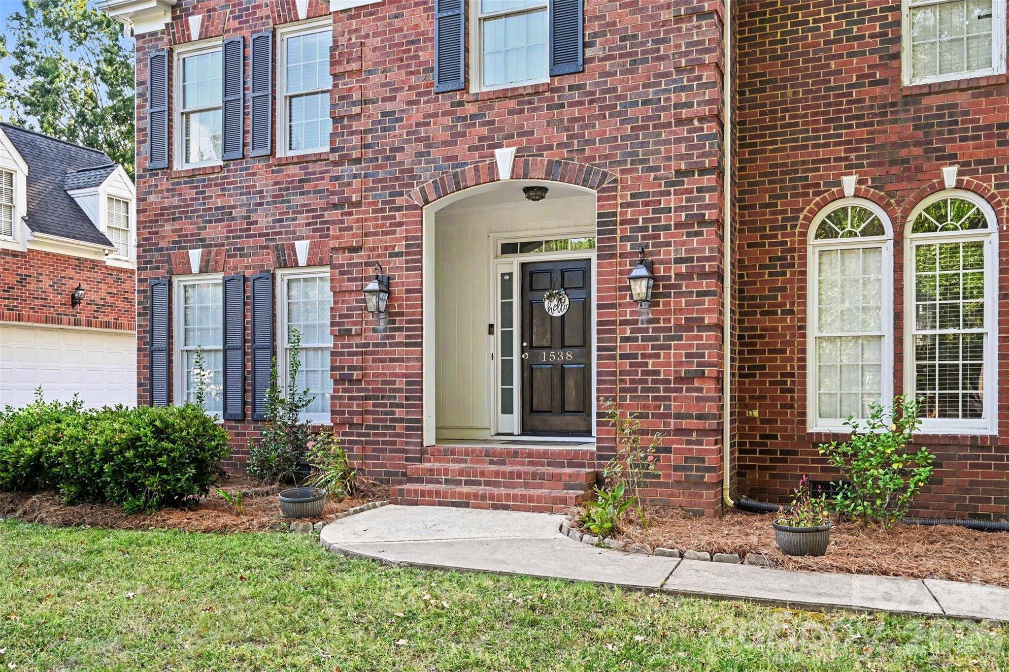 1538 Wickerby CT, Matthews, NC 28105