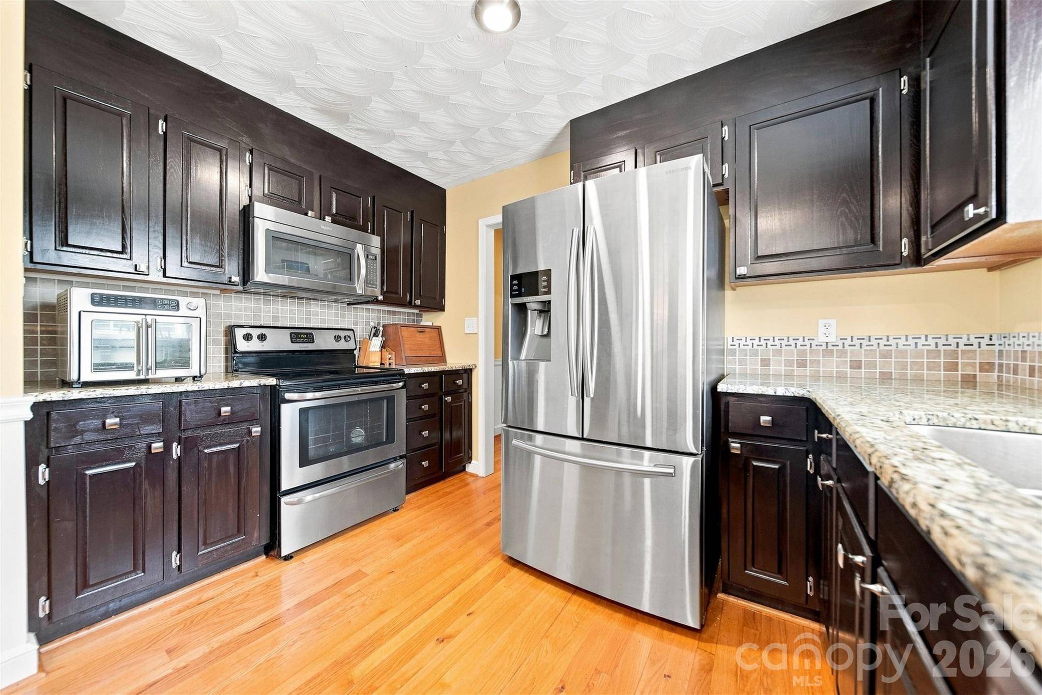 4948 Betty DR NE, Hickory, NC 28601