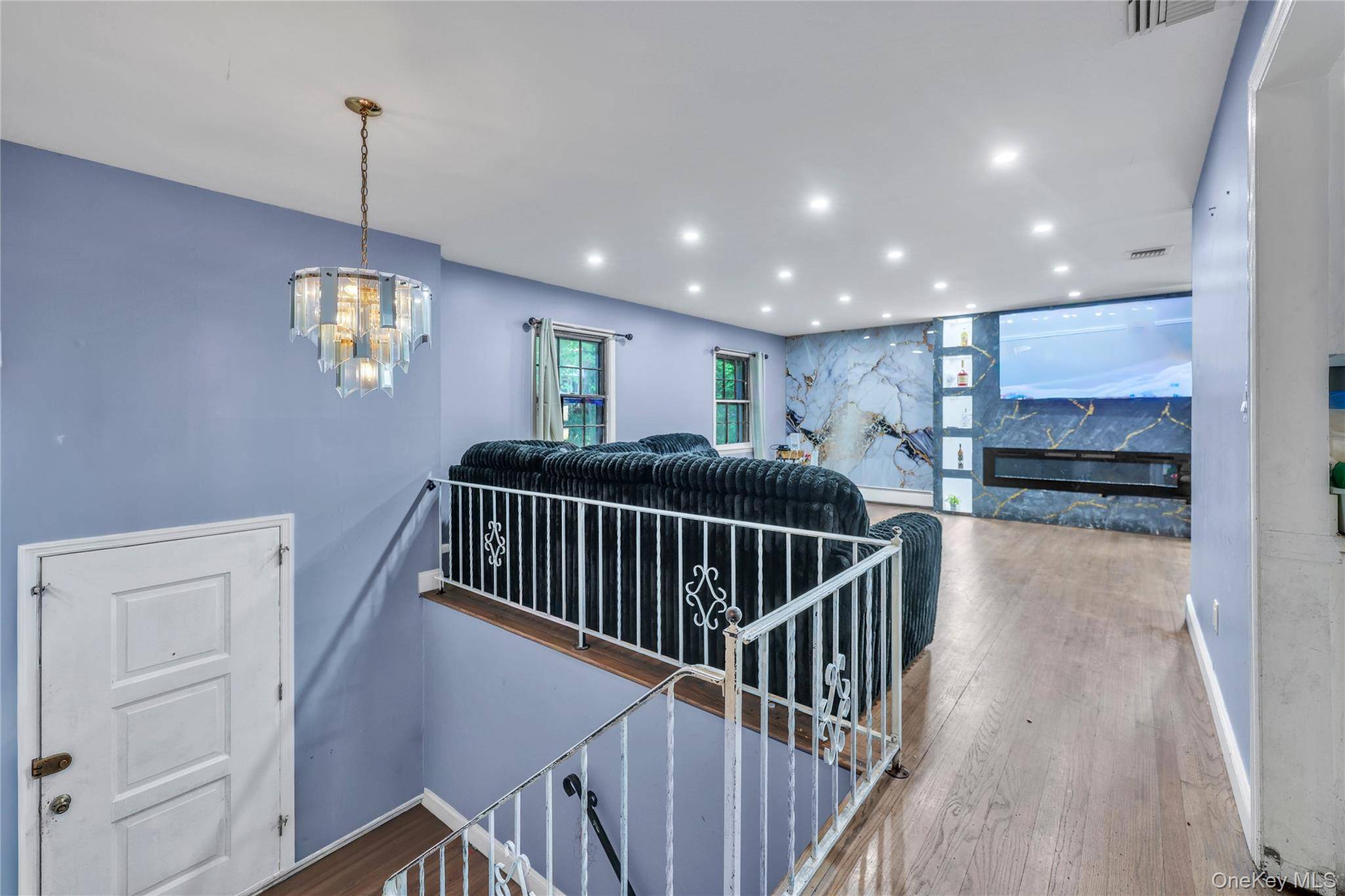 6 Arrow LN, New City, NY 10956