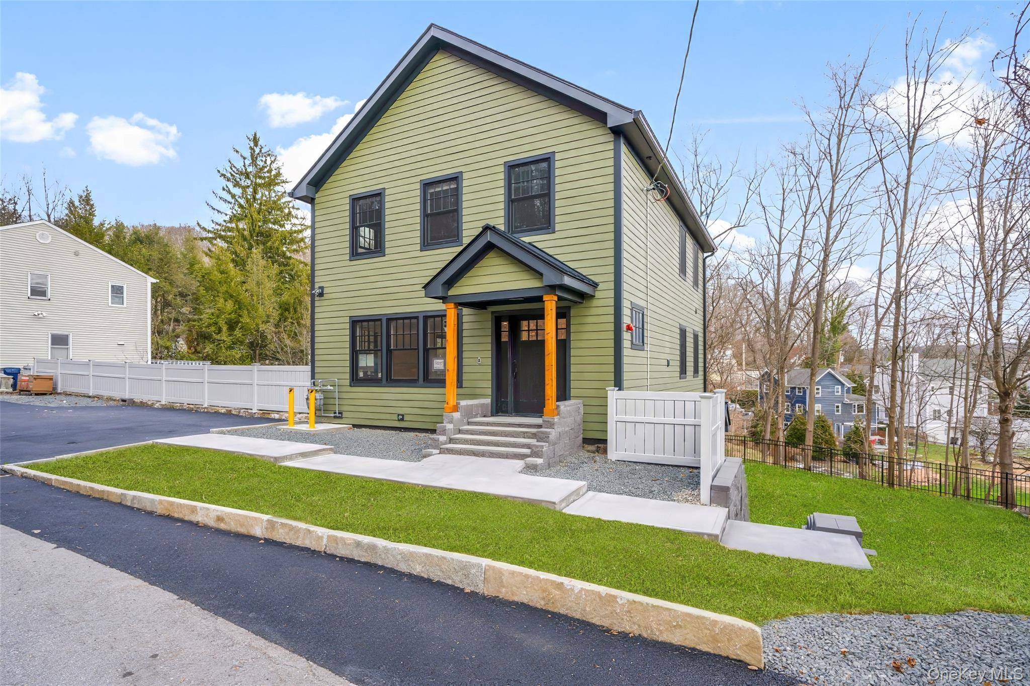27 Choate LN #Unit A, Pleasantville, NY 10570
